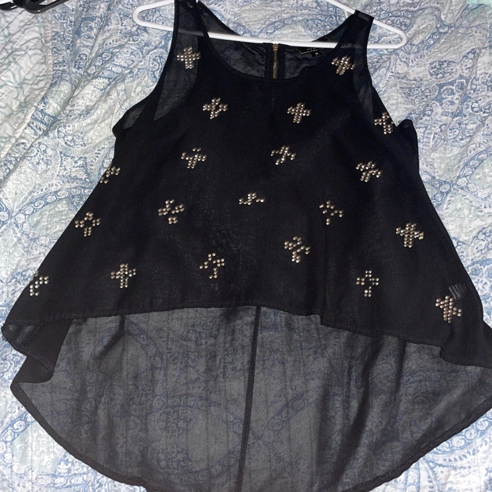 Black shear top with train